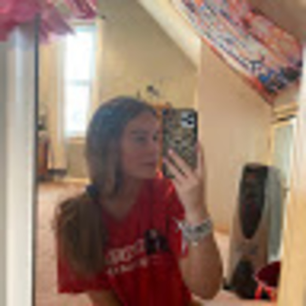 Meet your Posher, Ellie